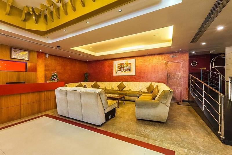 Westway Hotel Kozhikode Buitenkant foto